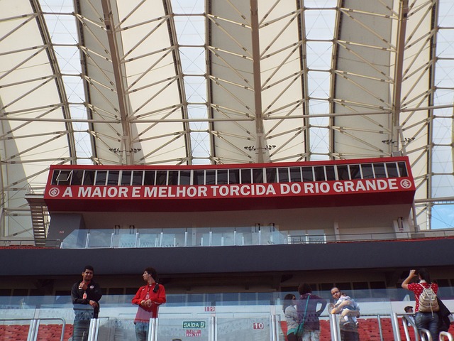 让人目不暇 让人目不暇